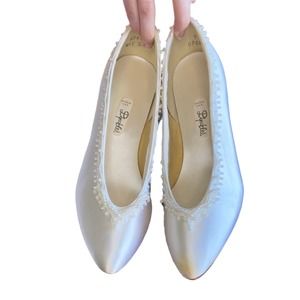 Vintage white lace heels